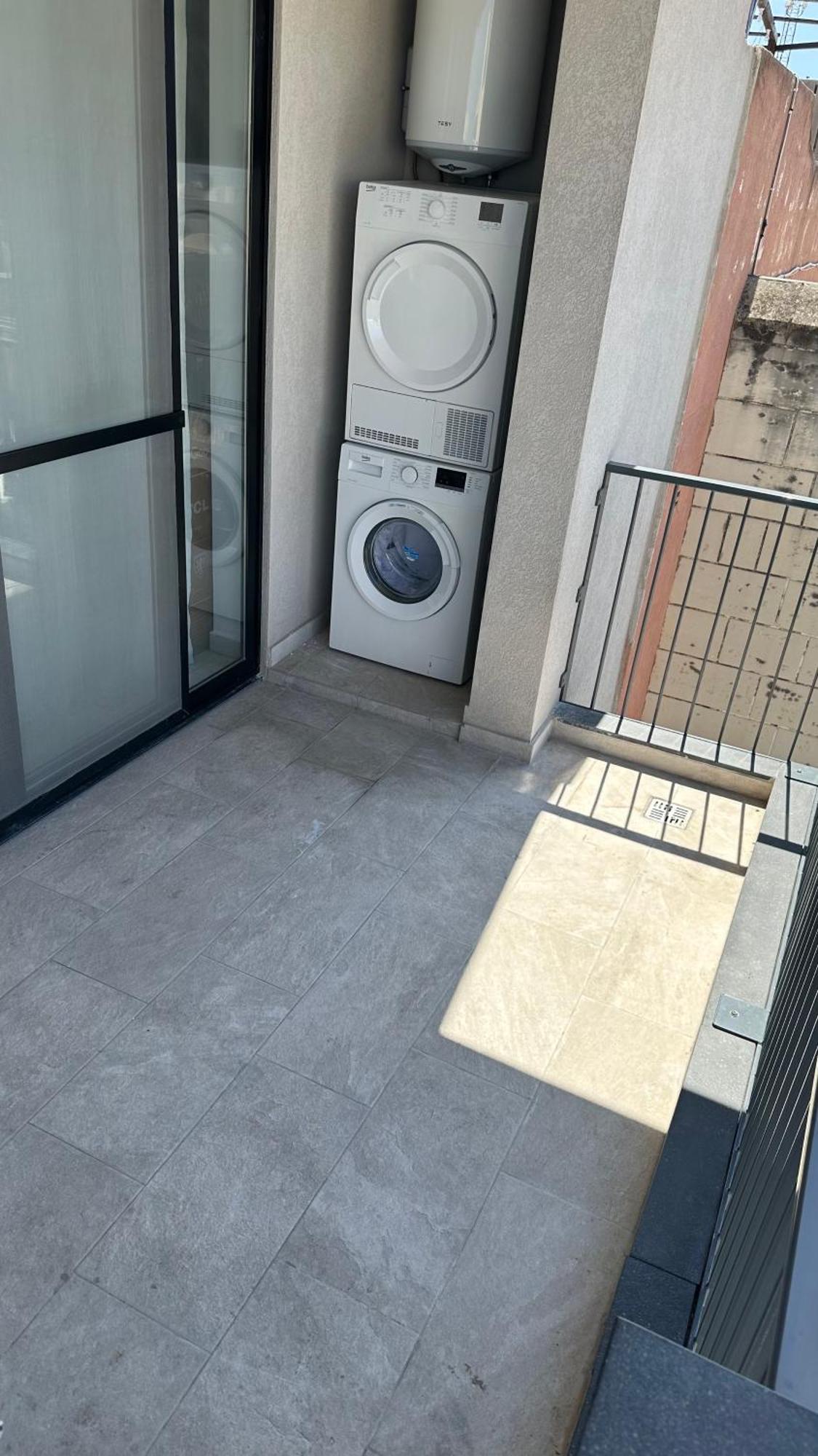 Your Elegant Home Away From Home Shared Apartment Only With Host Żebbuġ Kültér fotó